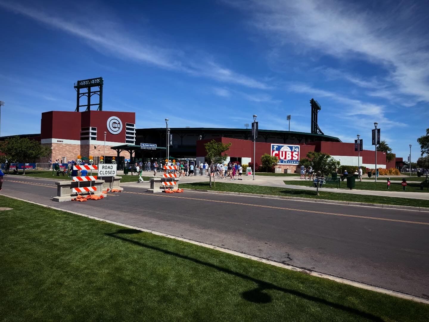 A Sunny Scottsdale Getaway: Cubs Spring Training, Good Food, and a Relaxing Stay at Hilton Scottsdale Resort & Villas